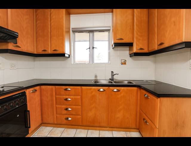 2 BEDROOM APARTMENT FOR SALE IN GLENWOOD